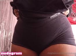 princesssexyyy  trinityyy_princess Nude Leaks OnlyFans Photo 10 - v2.1 |  dvir.ru