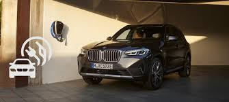 Takýto hybrid môžete popri tankovaní benzínu či nafty aj nabíjať, vďaka čomu sa nemusíte spoliehať iba na efektivitu rekuperácie energie. Elektromobilita Bmw Nase Plug In Hybridy Bmw Sk