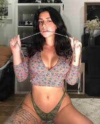 Reed Suicide - Free pics, galleries & more at Babepedia