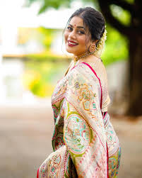 Shamna Kasim Photos, Pictures And HD Images - Kerala9.com