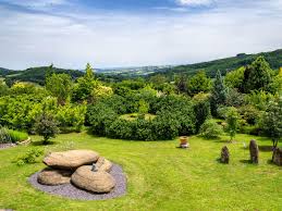 Les Lieux Secrets D Alboussiere A Decouvrir En Ardeche Lieux Secrets Ardeche Lieux