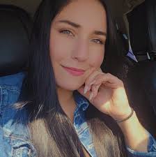 Is size 1 diaper suitable for a 3-week-old baby weighing 9.7 pounds?