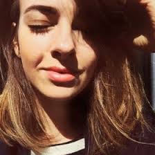 Amanda Holst's Instagram, Twitter & Facebook