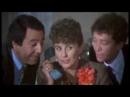 Cineblog 01 la casa stregata di elvira ita 2018 film completo sottotitoli italiano il film è ambientato sui carpazi nel 1851. La Casa Stregata Di Elvira 2001 Film Completo Vidoemo Emotional Video Unity