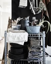 Zidovi Prozori I Ladice Imaju Veliki Potencijal Za Pametno Odlaganje U Kuhinji Saznaj Kako Ih Pametno Iskoristiti Na Www Ikea Hr Pamet Ikea Ideen Tisch Ikea