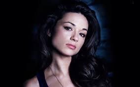 Black teenage girls curly hairstyles ↓ 8. Mtvs Teen Wolf Women Black Hair Lips Blonde Brown Eyes Allison Argent Long Hair Hd Wallpapers Desktop And Mobile Images Photos