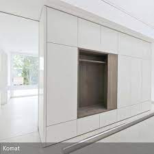 10 02 2020 legende legende moderner eingangsbereich mit haken bank und einbauschrank für einen kleiderschrank bank einbauschrank einen eingangsbereich. Pin Auf Garderobe