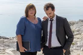 La stagiaire, alias michèle bernier, est au programme tv de votre soirée du mardi 27 février 2018 à l'occasion du lancement de la 3ème saison inédite. Audiences Tv La Stagiaire Demarre Fort Sur France 3