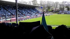 Le Superbe Hymne De L Aviron Bayonnais La Pena Baiona Au Derby Bayonne Biarritz Bayonne Une Ville Frontiere Entre Le Pays Basque Et La Gascogne Et Un Super