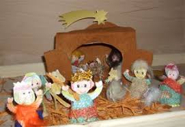 Viele sachen können gebastelt werden, ohne dass zuvor größere einkäufe notwendig sind. Weihnachtskrippe Basteln In Der Weihnachtsseite Fur Kinder Im Kidsweb De