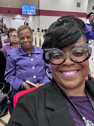 LaDonna Little (@ladonnalovesbling) • Instagram photos and videos