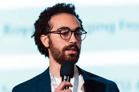 El Sisi swears in new government