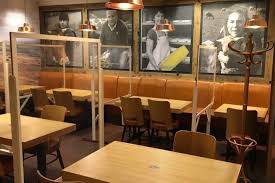 Accueil des clients dans un restaurant. Restaurant Le Ruffe A Brest Des Amenagements Pour L Accueil Des Clients Cote Brest