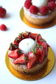 Tartelettes Aux Fruits Rouges Http Gourmetbaking Blogspot Com 2011 12 Tarte Aux Fruits Rouges Html Food Sweet Recipes Just Desserts