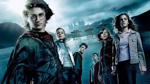 Watch Harry Potter And The Prisoner Of Azkaban Free Harry Potter Wallpaper In 2020 Harry Potter Background Harry Potter Wallpaper Harry Potter Wallpaper Backgrounds