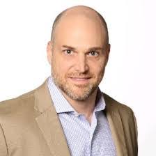 Julia Dail's Instagram, Twitter & Facebook