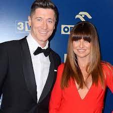 Robert lewandowski has been in sensational form for bayern munich this season, scoring 55 goals in all competitions. Robert Lewandowski And His Fc Bayern And Germany News Facebook