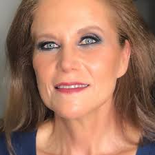 Photo by Barbara Tello (@barbarellas_makeup) · February 22, 2020