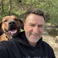 80+ perfiles de «Drews»