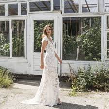 Kleidung für damen, herren & kinder gebraucht als second hand kaufen. Leicht Und Zart Das Sind Die Trends Bei Brautkleidern Gesundheit