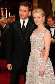 These Facts About Reese Witherspoon And Ryan Phillippe S Wedding Will Take You Down Memory Lane Reese Witherspoon Reese Famous Couples