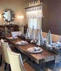 50 Beautiful Christmas Dining Room Decor Ideas Should You Apply This Winter Dining Room Table Decor Winter Dining Room Table Decor Christmas Dining Room