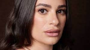 Donna Dunmire's Instagram, Twitter & Facebook