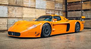 Due to this, the maserati mc12 is sometimes nicknamed the second generation ferrari enzo. Maserati Mc12 Corsa Is Ready To Scream At You With Its 755 Hp V12 Race Engine Carscoops