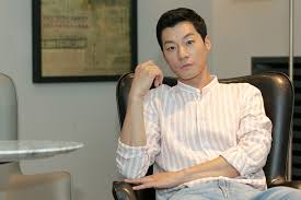 I love family outing especially hyori unnie. Lee Chun Hee Gets Help From Home When The Deja Vu Star Isn T On Set He Focuses On His Furniture Company