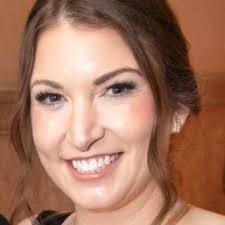 Tara Flanagan's Instagram, Twitter & Facebook