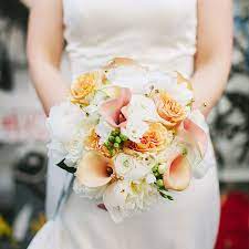Orange flowers fresh flowers crocosmia wholesale florist flower names flower food floral supplies wedding designs event planning. 14 Pretty Peach Bouquets To Inspire Your Own