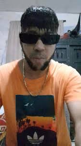 CHICO GEL DICE QUE HAY MUCHAS PERSONAS EN ESTE MES DE DICIEMBRE QUE COMPRAN  ROPAS CARAS PARA EL 24 Y 31 DE DICIEMBRE Y MIRENLE EL BOLSILLO LIMPIO QUE  NO TIENEN NI PARA COMPRAR NI UNA CERVEZA NATIVA ...