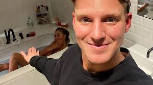 Add or change photo on imdbpro. Uk Let S Dance Star Postet Seine Freundin Aus Rache Nackt Promiflash De