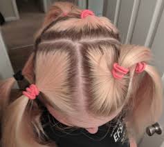 Achieve a deep, dark emerald with a base of equal parts phantom green and aquamarine with just a drop or two transylvania mixed in! How To Dye Your Hair Emerald Green A Review Of One N Only Argan Oil Perfect Intensity Hair Color Bellatory