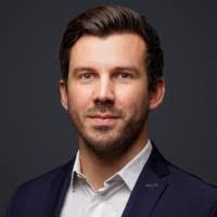 Tom Schlindwein's Instagram, Twitter & Facebook