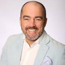 Alan Thresher's Instagram, Twitter & Facebook