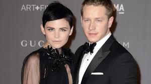 The evil queen from the snow white story takes her revenge on snow and her prince charming by cursing the kingdom on the day of their child's birth. Once Upon A Time Staffel 6 Start Auf Disney Besetzung Folgen