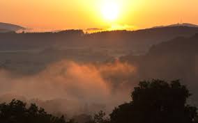 Nach einer erhöhten staubkonzentration am freitag war am samstag noch mehr saharastaub auf dem weg in. 3h3n Eiyf69tvm