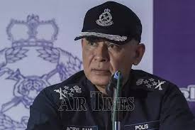 Ketua polis negara, acryl sani abdullah berkata pihaknya telah menerima laporan yang dibuat terhadap menteri di jabatan. Polis Dilarang Buat Pemeriksaan Ke Atas Warga Asing Ketua Polis Negara Air Times News Network