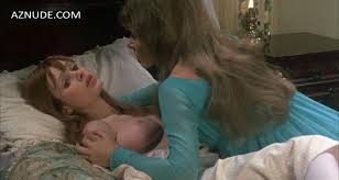 THE VAMPIRE LOVERS NUDE SCENES - AZNude