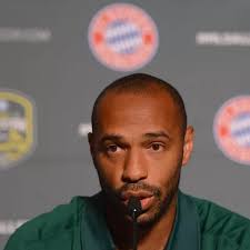 Dans une interview à la télévision anglaise henry et shearer dans le hall of fame. Thierry Henry Aktuelle News Infos Bilder Bunte De