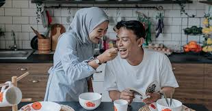 Aku pulak jenis yang overthinking. Bila Lelaki Merajuk Jangan Merajuk Balik
