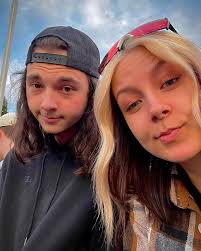 Emma Moser (@emmamoserr) • Instagram photos and videos