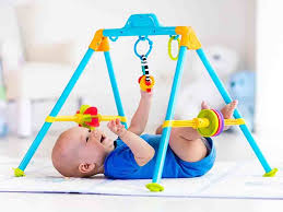 Legst Du Auch Dein Baby Unter Einen Spielbogen Das Sind Die Folgen