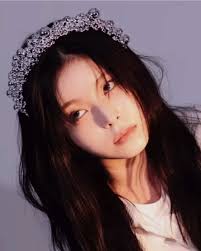 NMIXX Interview Clips and Edits Featuring Kyujin