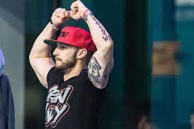 Shane tusup és courtney brewer nagyon dögös karácsonyi fotóval rukkolt elő. Shane Tusup Budapesten Romantikazott Uj Baratnojevel Bumm Sk