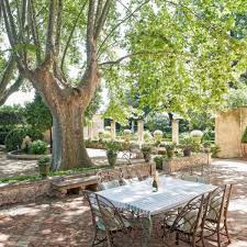 Lovely Timeless French Chateau Interiors Garden Hello Lovely French Chateau Interiors Chateaux Interiors French Country Garden