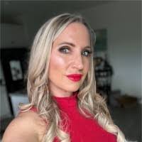 Sydney Lester's Instagram, Twitter & Facebook