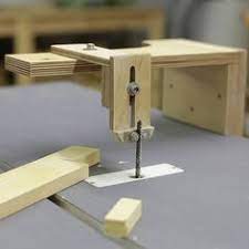 I am an artist by trade so i do not have a lot of money to build tools for my studio. 14 Best Jigsaw Table Ideas Jigsaw Table Woodworking Jigsaw Woodworking Jigs