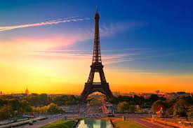 Viele hotels stehen nur rund 500 meter vom eiffelturm entfernt, wodurch das bauwerk ganz einfach zu fuß. Eiffelturm Zweite Ebene Ohne Warteschlangen Und Bootstour In Paris 2021 Tiefpreisgarantie